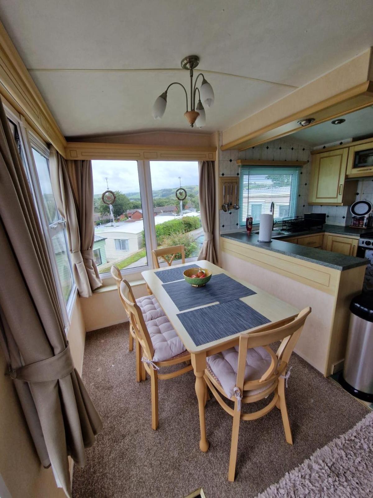 Haven On The Hill 2 Bed Caravan With Town Views Of Aberystwyth F7 Exterior photo