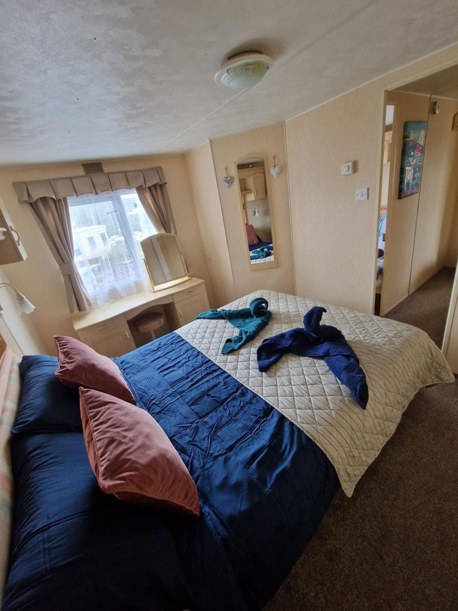 Haven On The Hill 2 Bed Caravan With Town Views Of Aberystwyth F7 Exterior photo