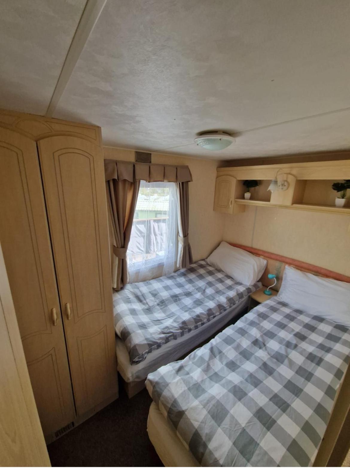 Haven On The Hill 2 Bed Caravan With Town Views Of Aberystwyth F7 Exterior photo